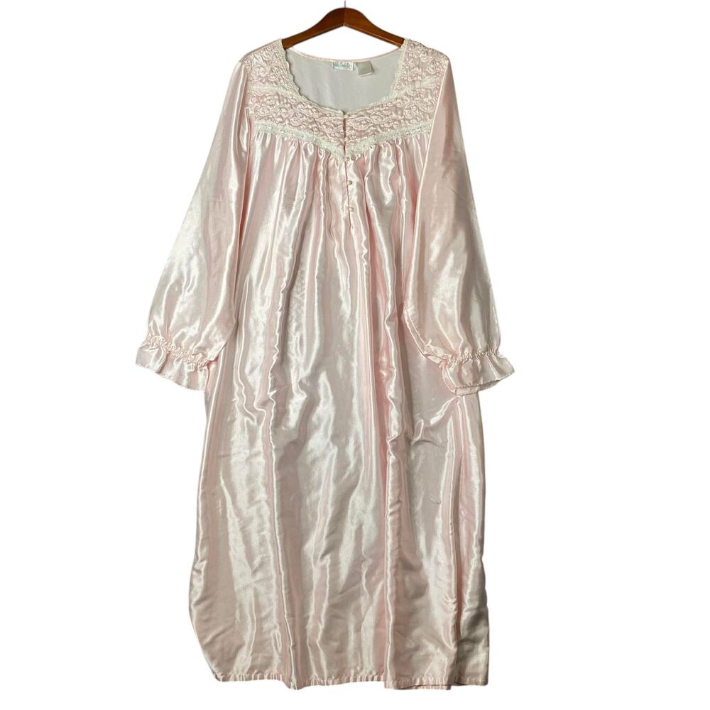 Character Brand Vintage Pink Silky Grannycore Long Nightgown Sz. 2X